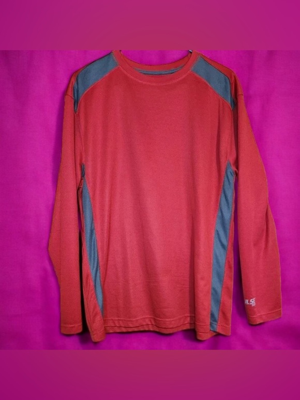 🔆Men's Long-Sleeve Performance Tee in Red with Gray Panels